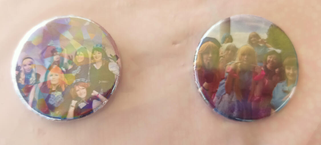 Aqours & Liella group picture €3